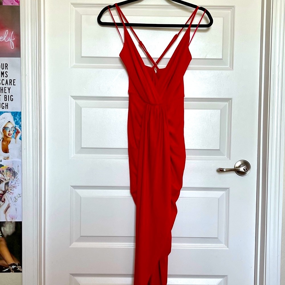 Red Ruched Mid Maxi Dress - Picture 5 of 6